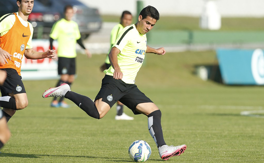 forward-thiago-lopes-galeria-01
