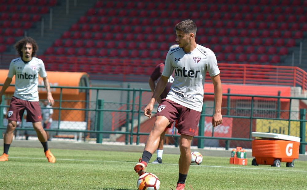 forward-paulo-henrique-genova-galeria-03